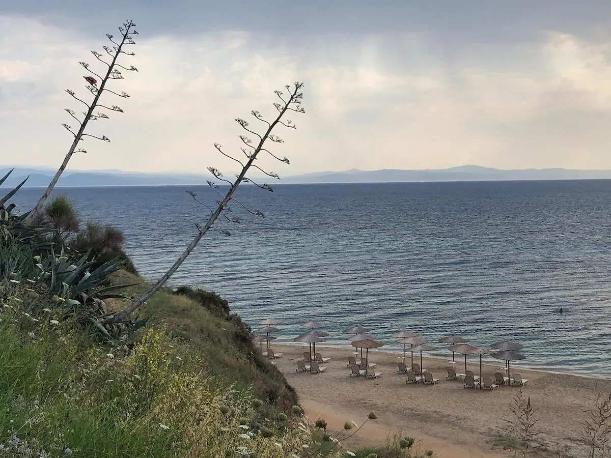 Wonderful Summer House With Garden In Nea Fokea Greece